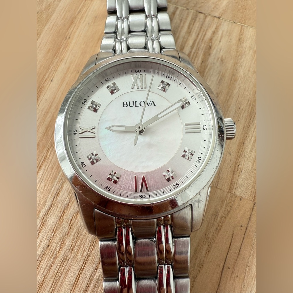 Bulova ladies silver tone diamond dress watch NEW BATTERY